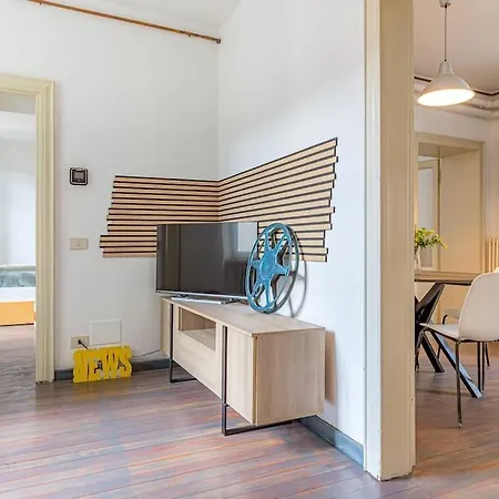 Ferro House شقة كومو